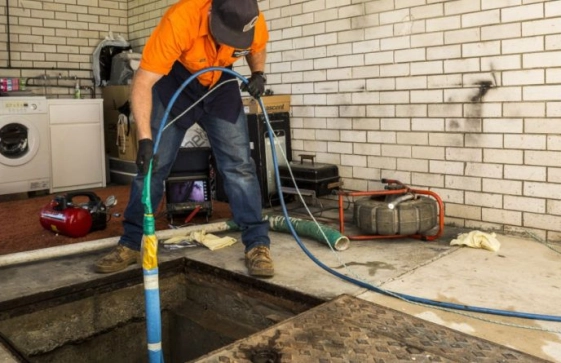 Hiện trạng nạo vết hố gas tại TP HCM 